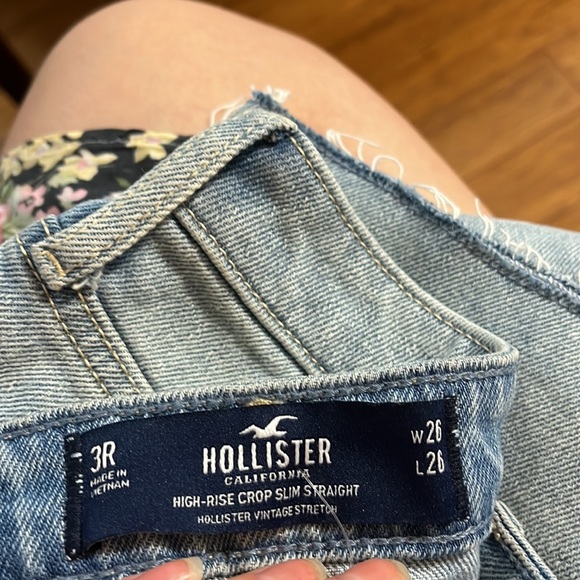 Hollister Jeans - Picture 9 of 9